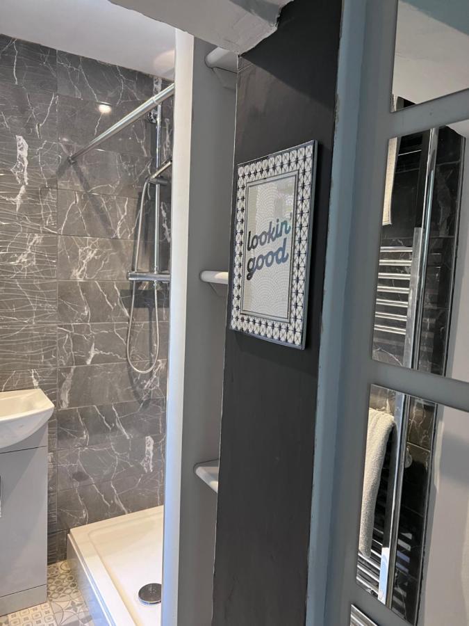 Brecon Town 3 Bedroom House Sleeps 6 Central Location Екстер'єр фото